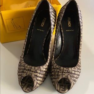 Fendi Peep toe shoes in women